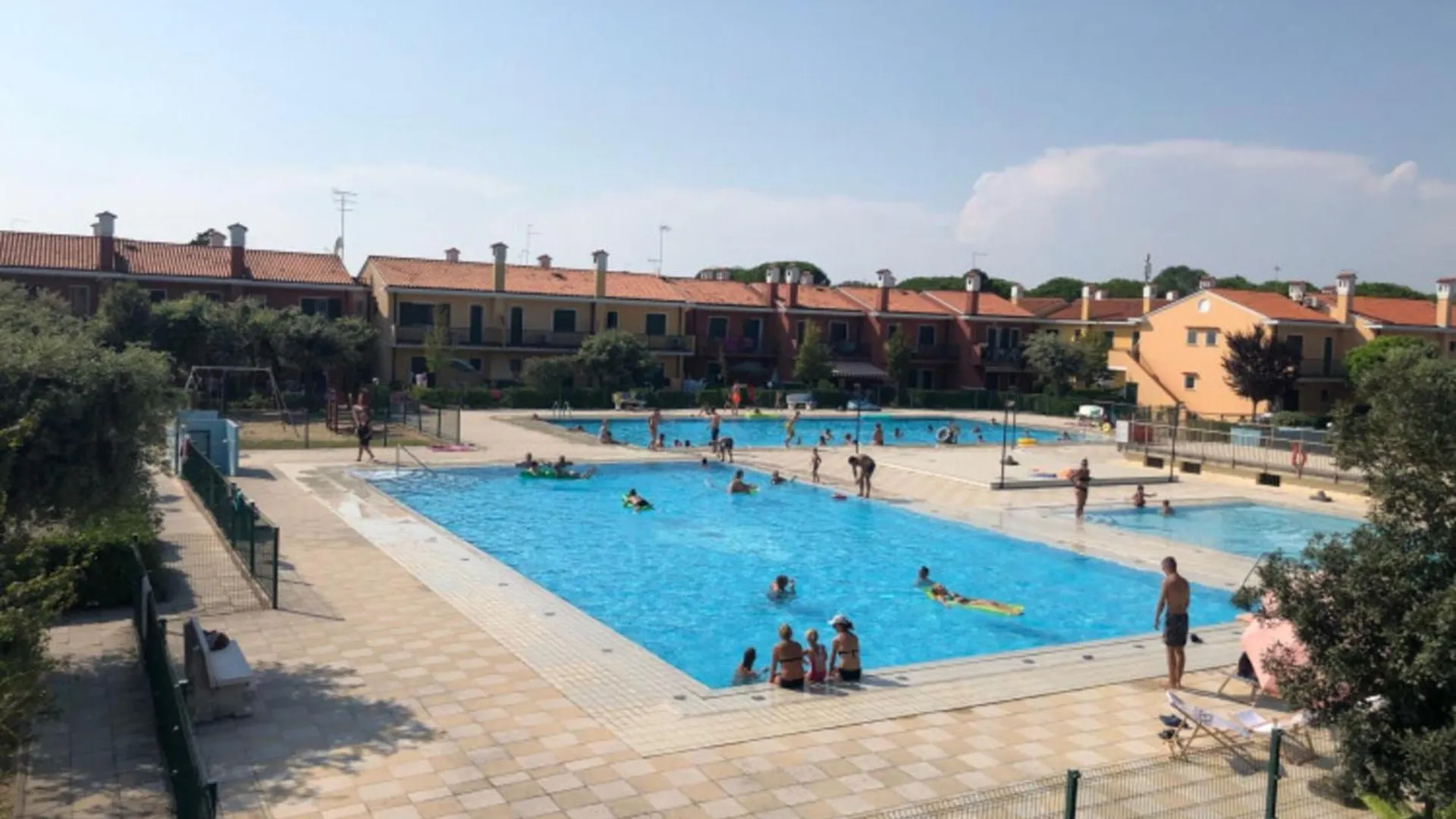 Two-Story House Near The Beach In Bibione Apartment